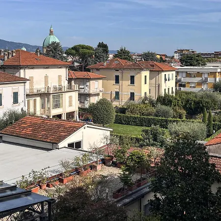 Apartamento Mura Di Elegant Penthouse With Balcony Lucca